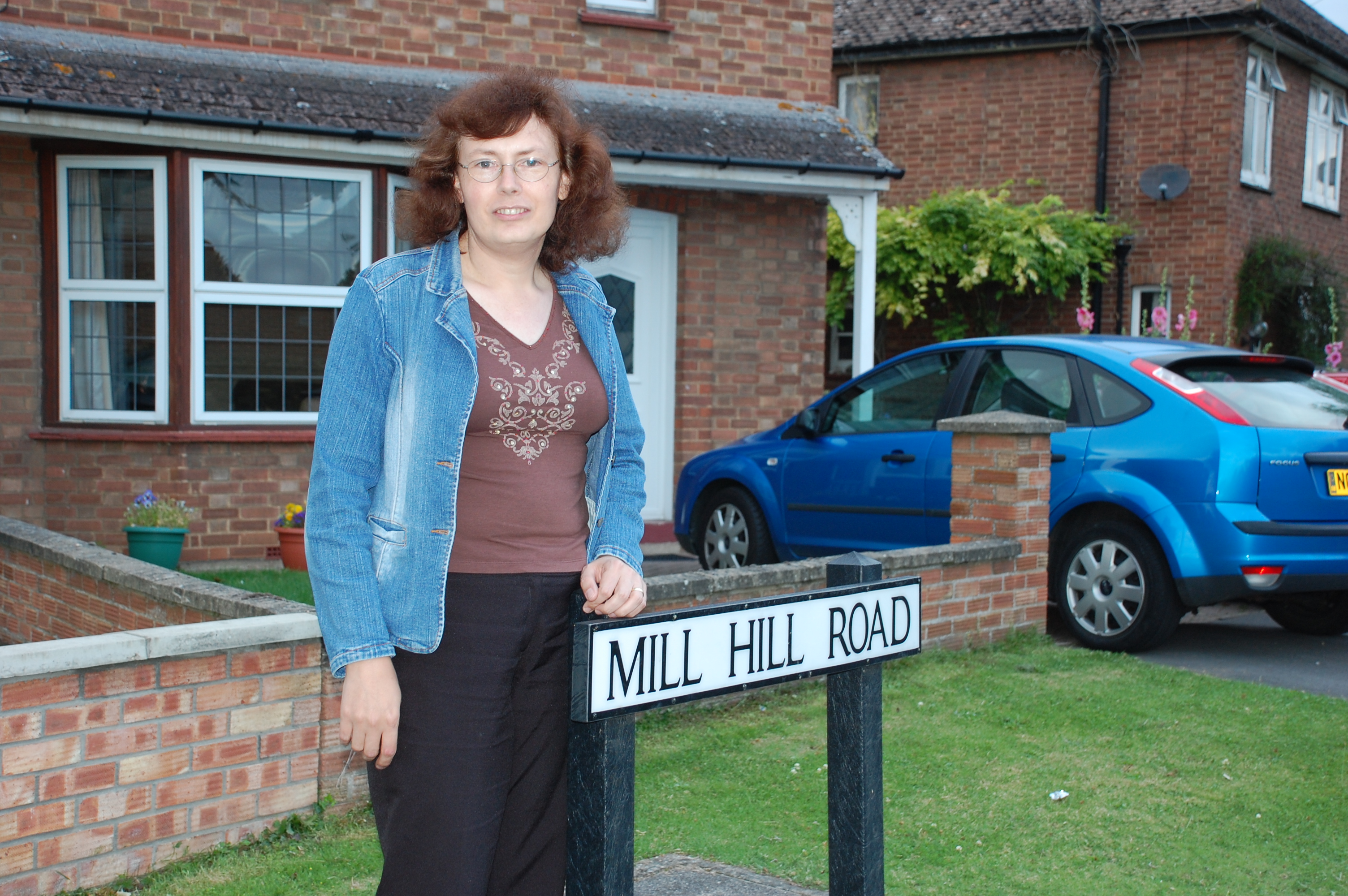 Mill Hill Road sign